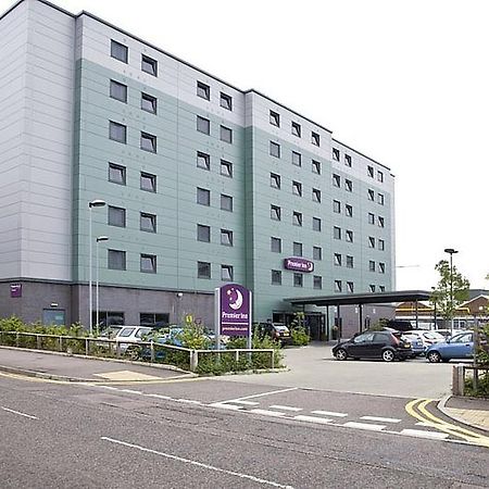 Premier Inn London Elstree / Borehamwood Hotel Buitenkant foto