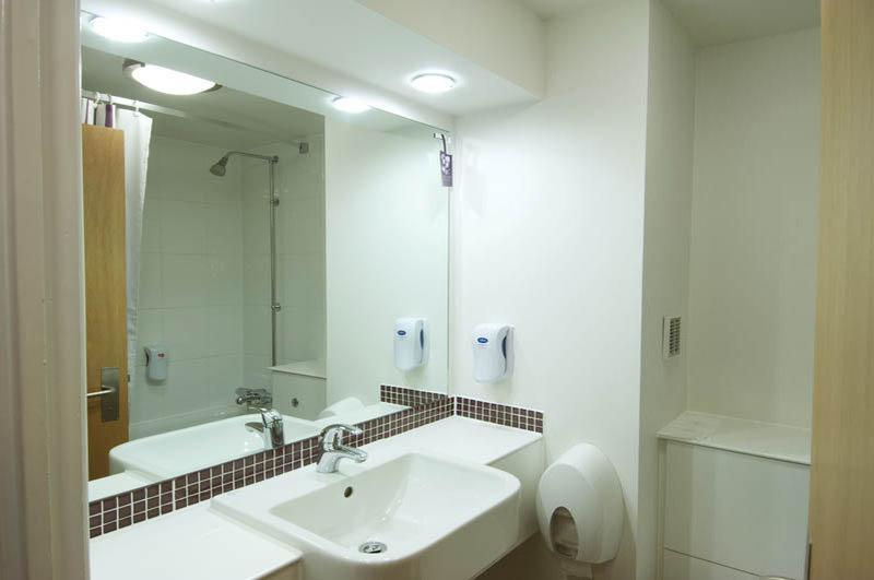 Premier Inn London Elstree / Borehamwood Hotel Buitenkant foto