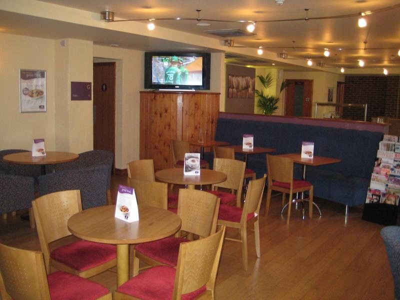 Premier Inn London Elstree / Borehamwood Hotel Buitenkant foto